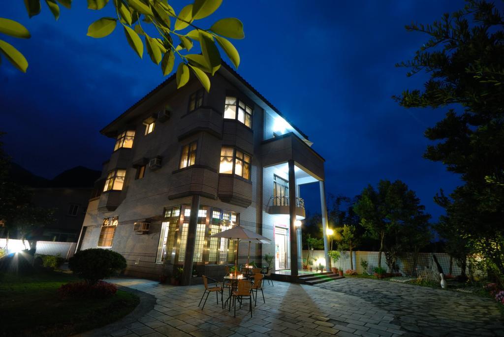 Yun Siang Ju Homestay Jiaoxi Exterior photo